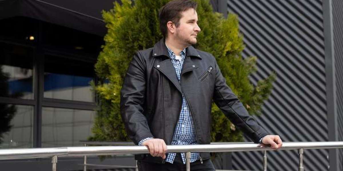 Why Long-Collared Leather Jackets Are Essential for Street Style