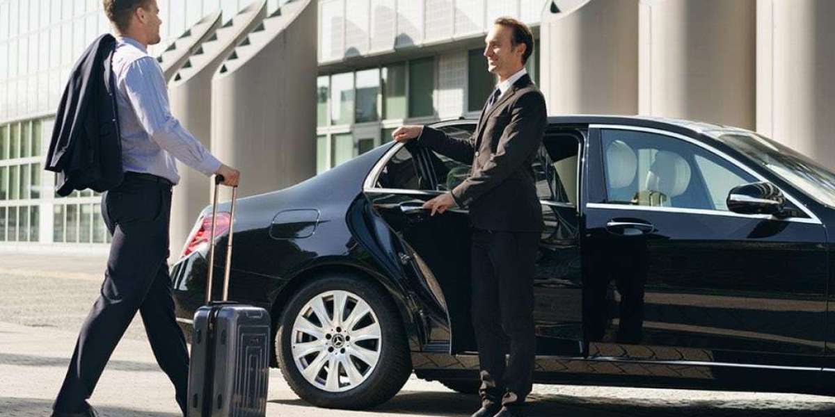 Get Safe and Reliable Hamptons Limo Service