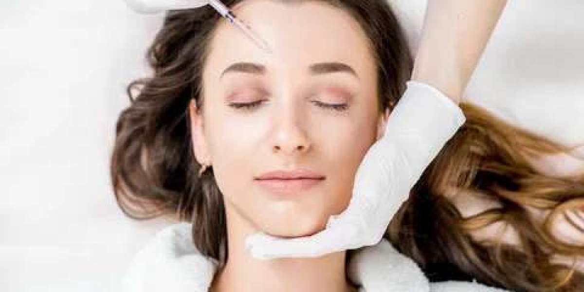 Botox for Eyebrow Asymmetry: Correcting Uneven Brows