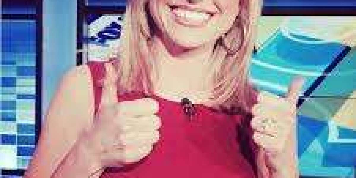 Everything to Know About Ainsley Earhardt Stunning Engagement Ring