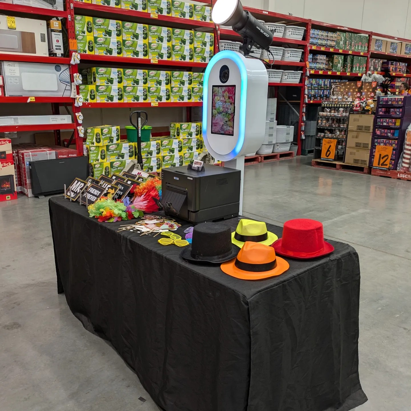 Open Photo Booth Hire Melbourne - Open Air Photo Booth Melbourne | CrazyBooth