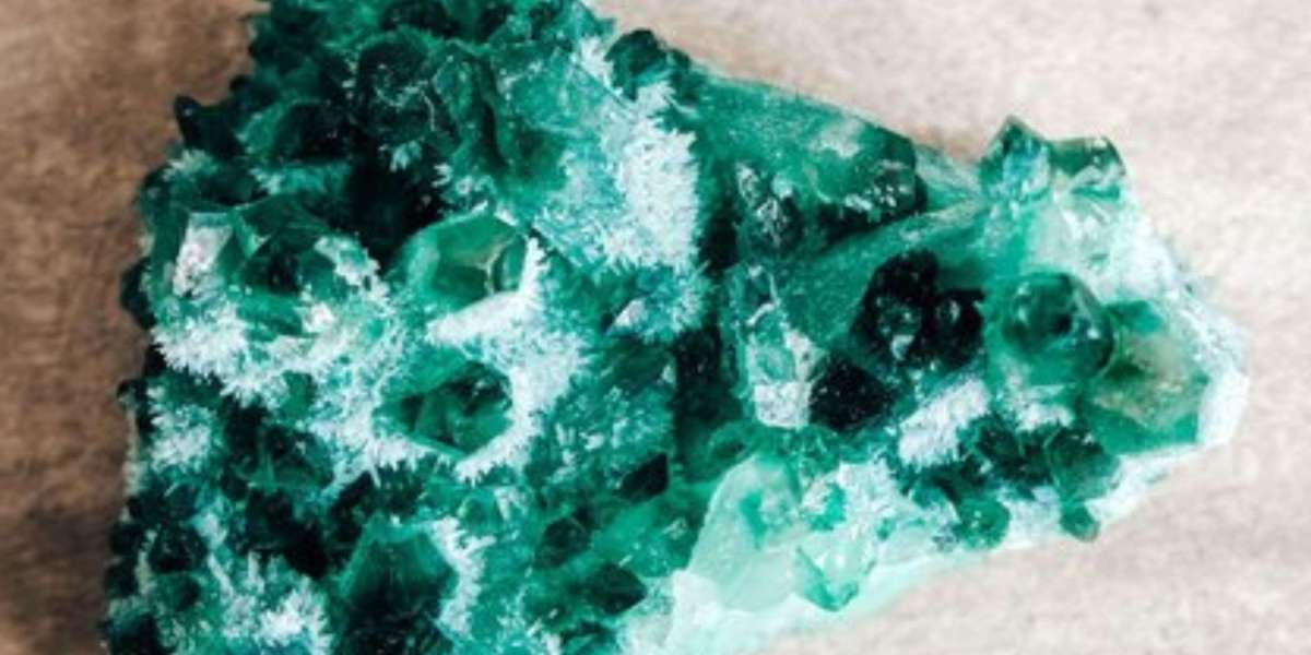 How to Care for Malachite Stone: Cleaning & Storage Tips