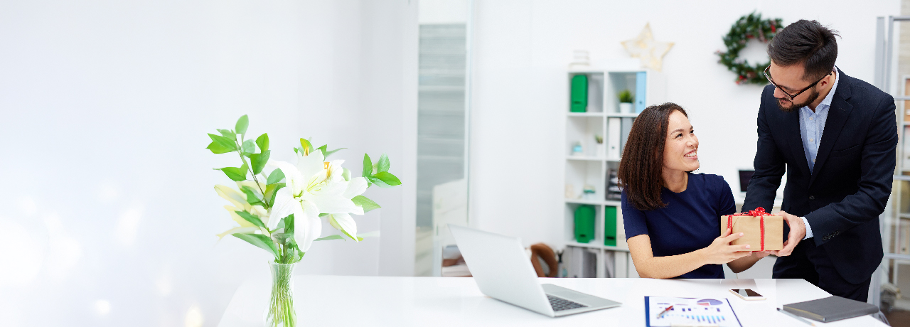 Corporate gifting: All about corporate gifts for employees and clients