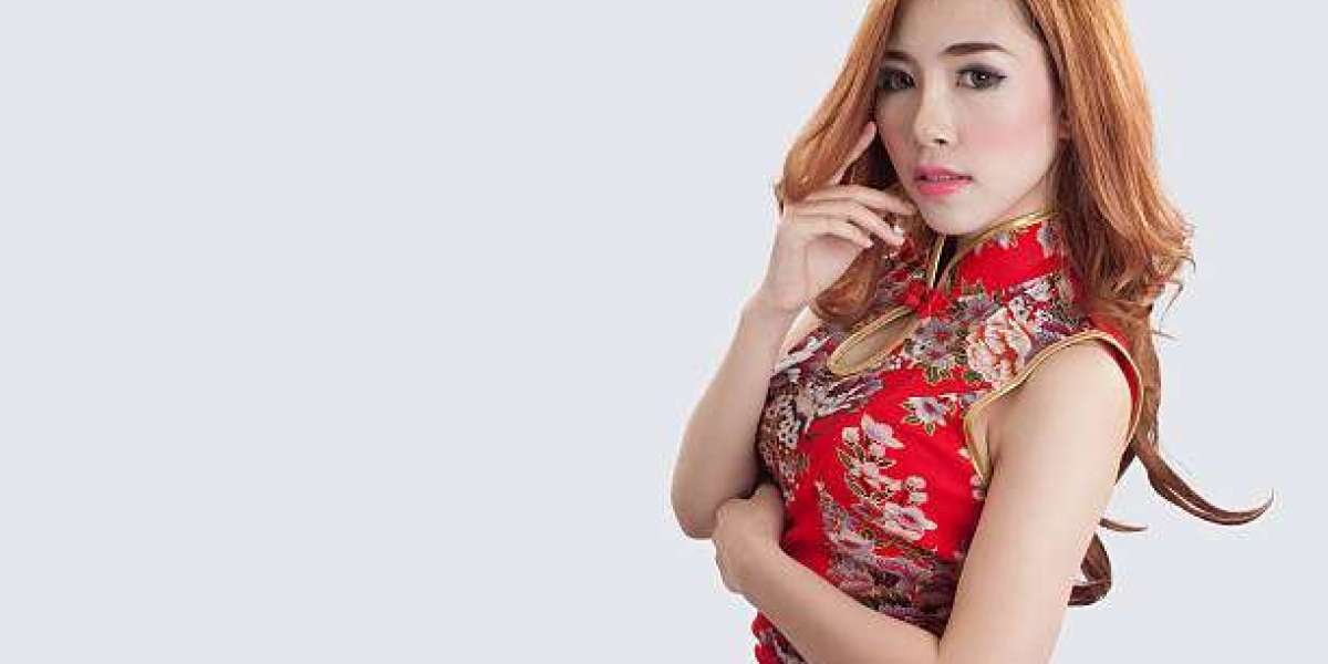 Traditional vs. Modern Cheongsam Styles: Rental Guide in Singapore