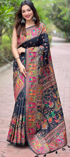 Traditional Sarees - Buy Traditional Indian Sarees Online