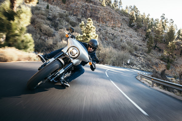5 Key Features of Leather Motorcycle Gloves | Biker Gloves         |         Gentry Choice