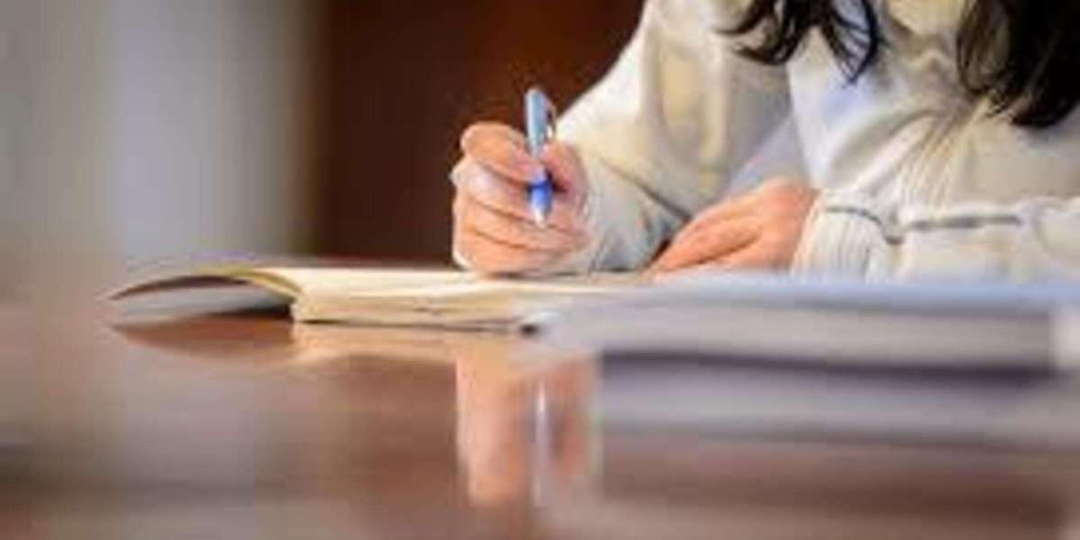 When Nursing Gets Tough: Academic Writing Help That Lightens the Load