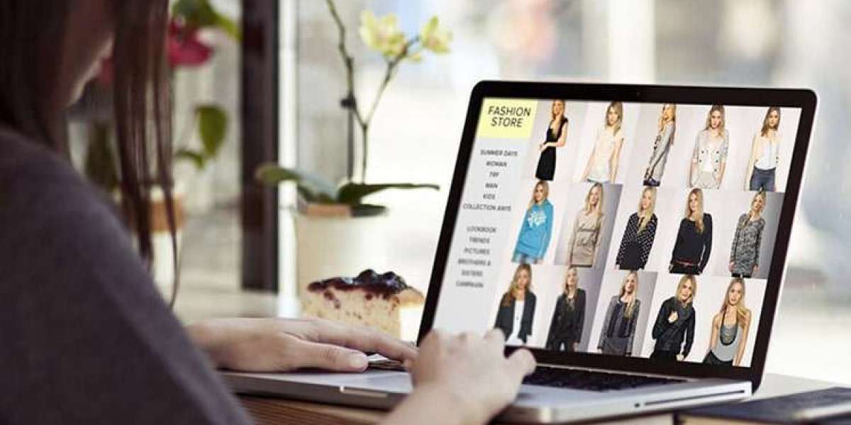 Evolving Styles: Online Fashion Retail Market Forecast and Insights