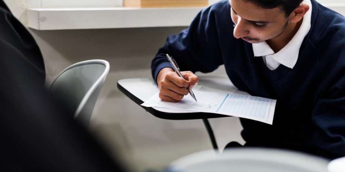 Why CLAT Online Coaching Is Essential for Law Aspirants