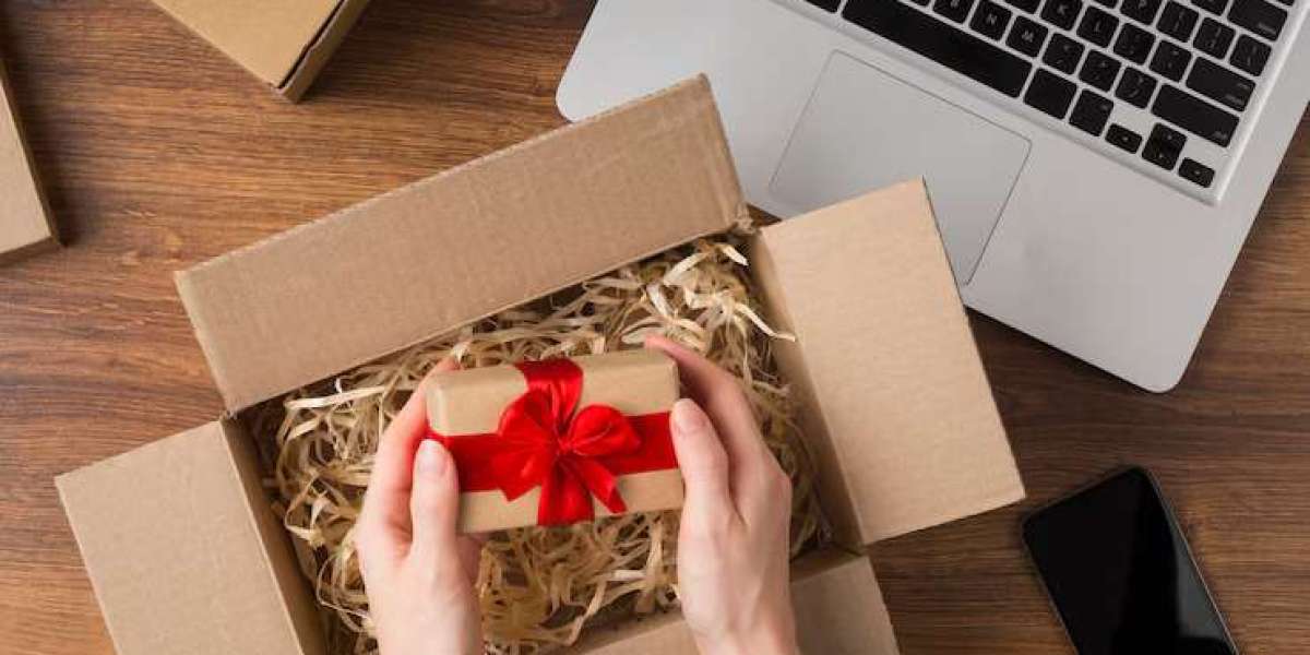 How to Make Your Brand Stand Out with an Ecommerce Gift Box