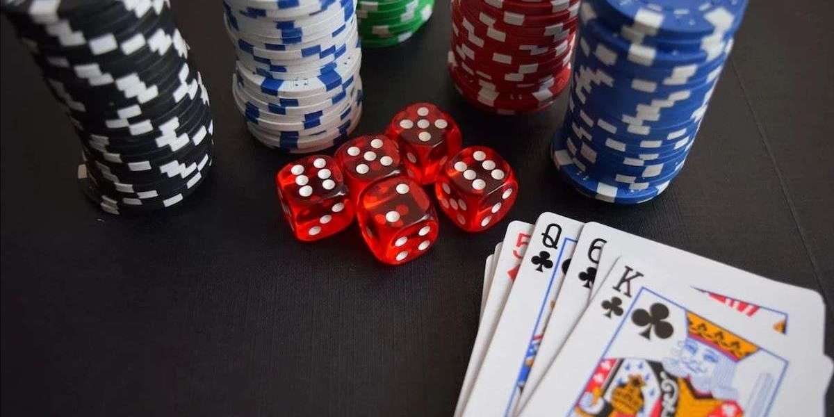 Why Gambling Sometimes Can Be Fun but Needs Careful Thinking Understanding the Good and the Risky Side of Playing Casino