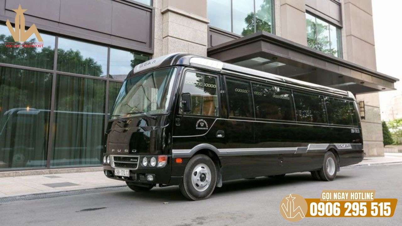 Cho thuê xe 19 chỗ Dcar Limousine giá rẻ tại Hà Nội