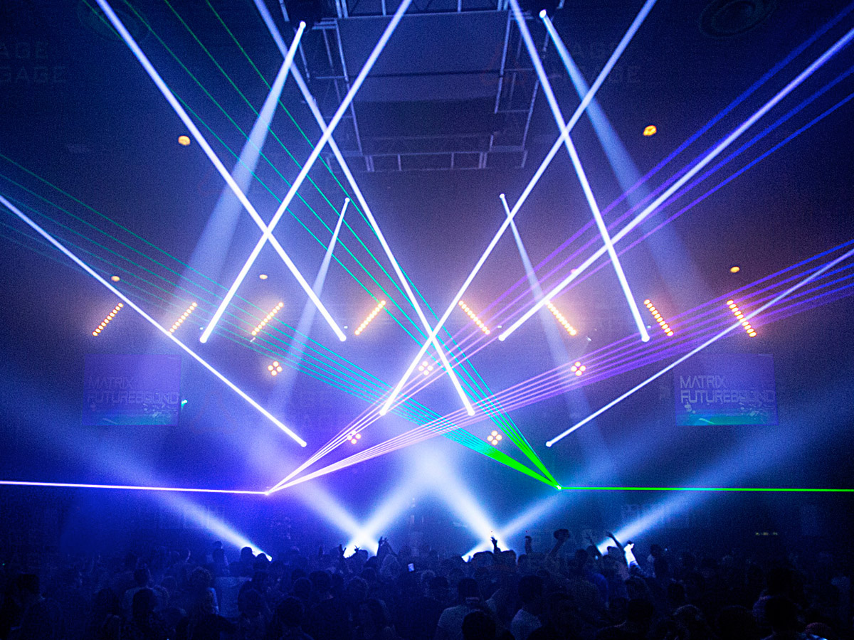 Elevate Your NYC Event with Cameras & Trade Services | Speedy Event Rentals
