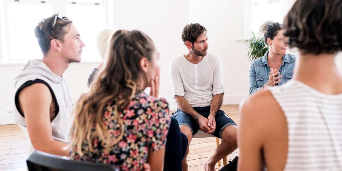 Explore the Benefits of Group Therapy for Personal Growth