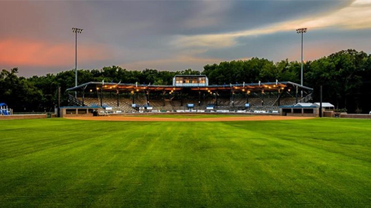 Hotels near War Memorial Stadium Hampton VA | Economy 7 Inn