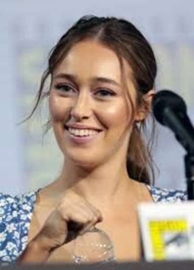 Alicecarry Profile Picture