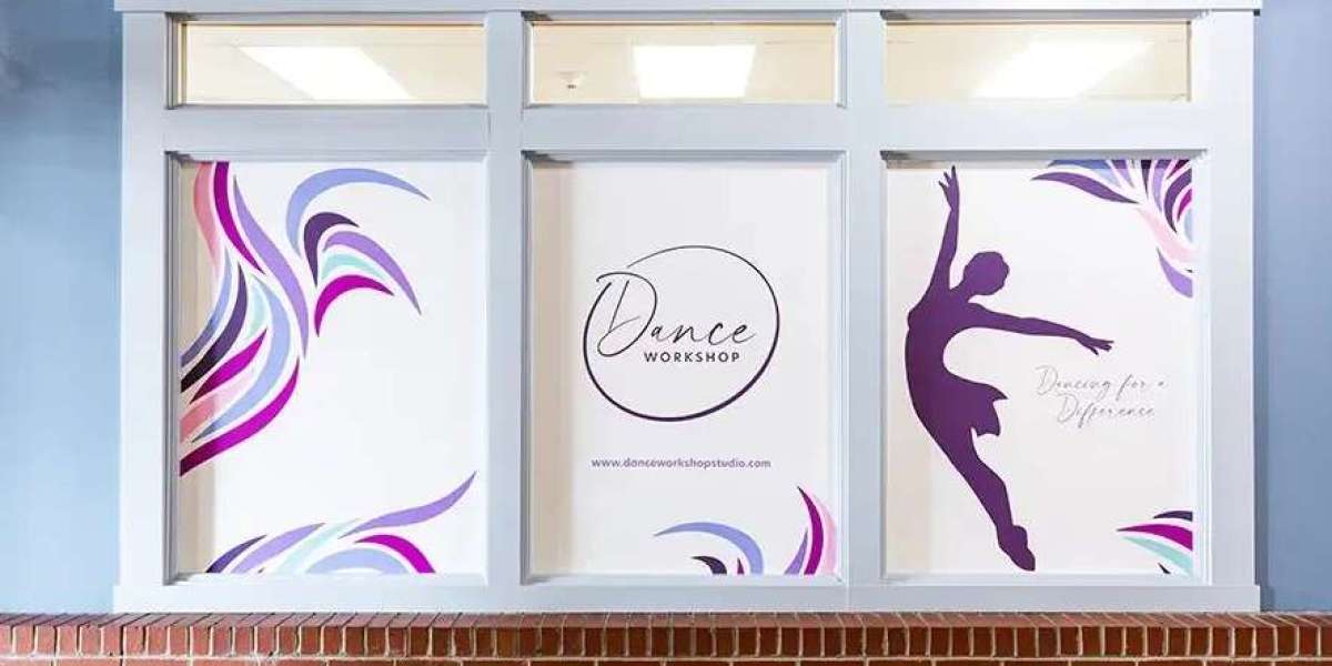 Why Choose Local Large Format Printing Near Me Instead of Shipping from Outside?