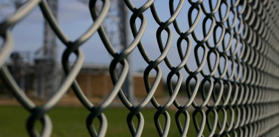 Residential vs. Commercial Chain Link Fencing in Fort Worth: Which Do You Need?