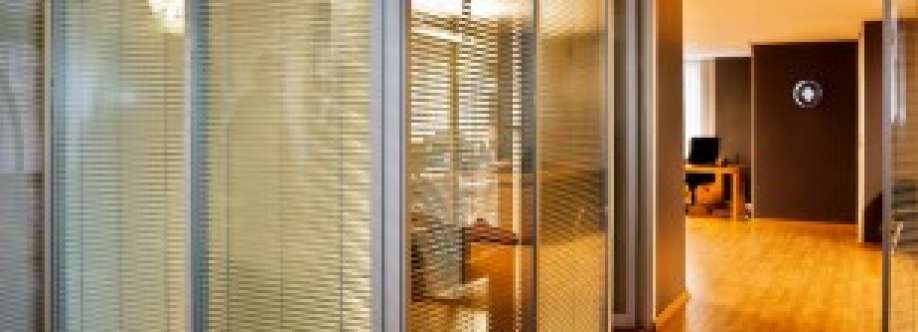 MASTER GLASS CANADA Cover Image