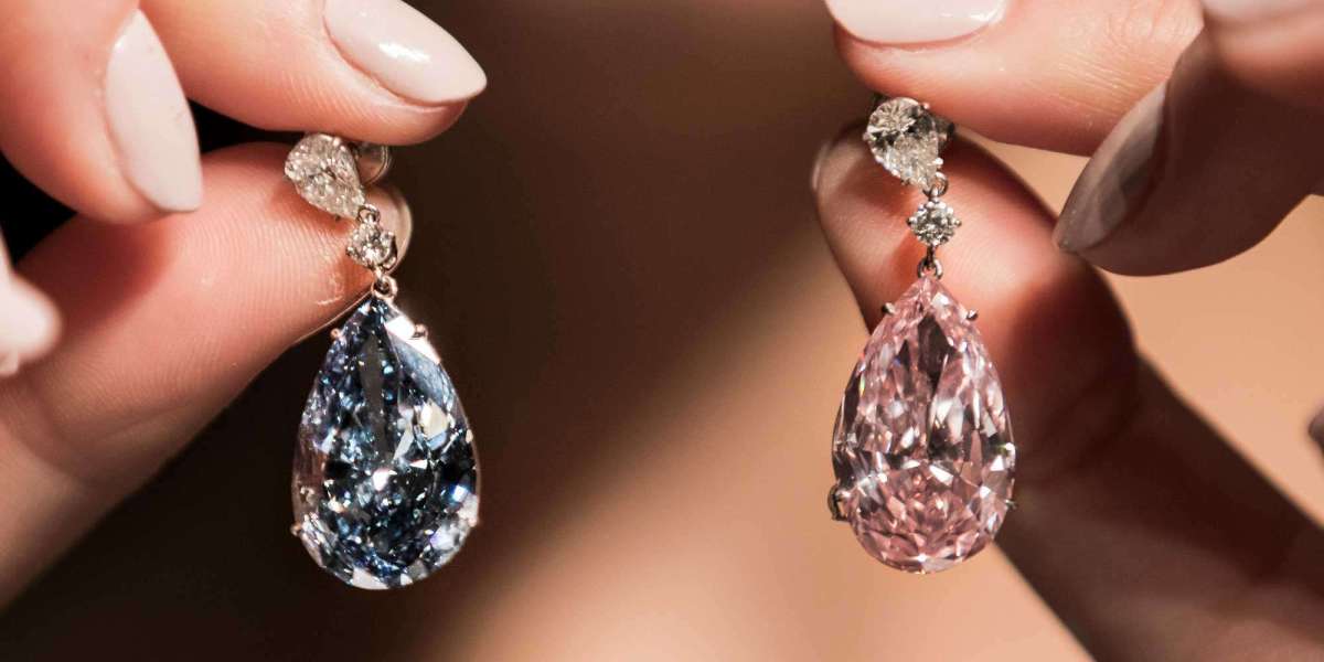 The Quiet Allure of Diamond Earrings: A Modern Take on an Old Favourite