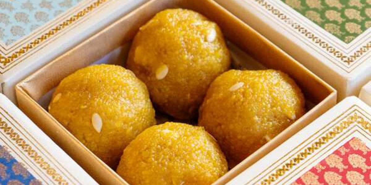 Premium Sweets Online – A Taste of Tradition and Luxury Delivered to Your Doorstep