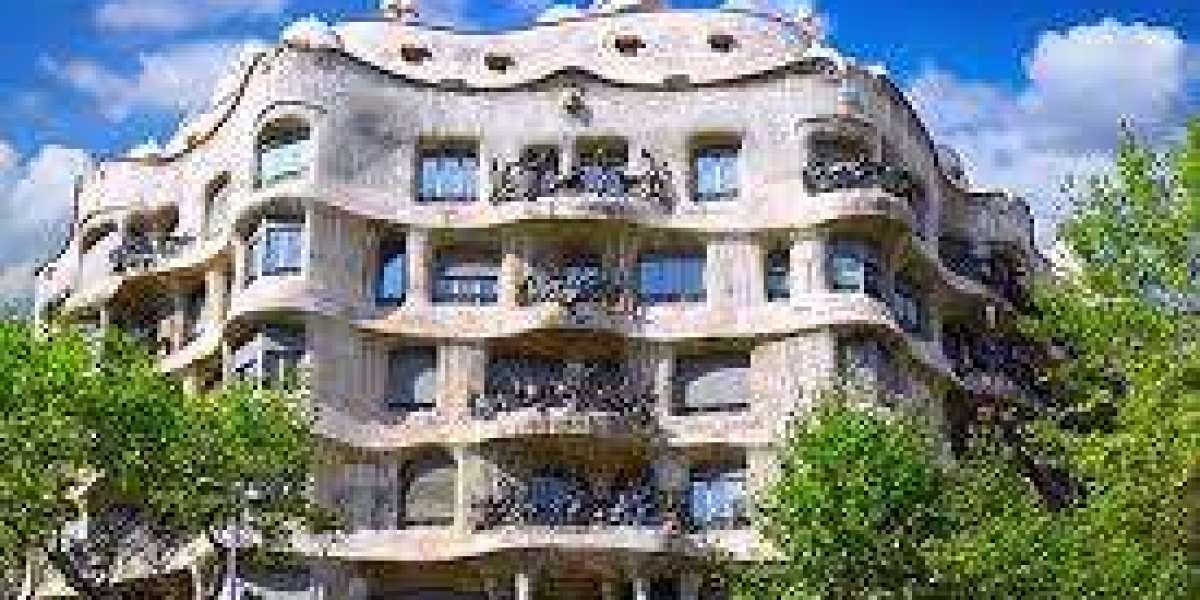 La Pedrera – Casa Milà: Barcelona’s Organic Jewel