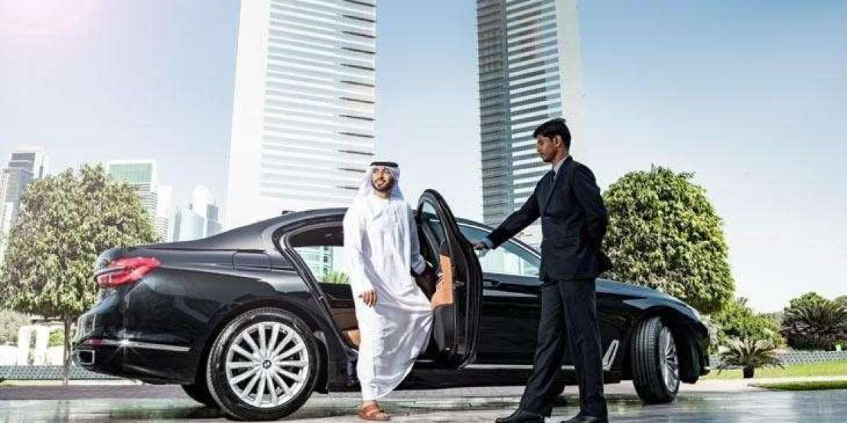 Experience Luxury and Comfort with Chauffeur Hire in Dubai
