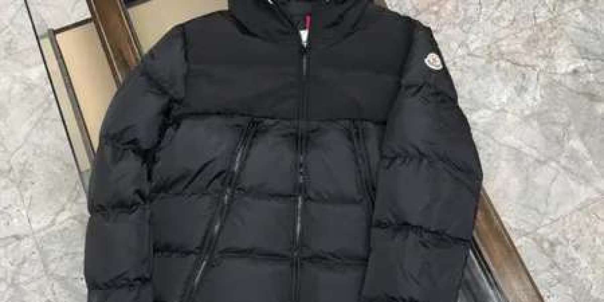 2025年11月 Moncler（モンクレール） 新作ダウン：おすすめモデル＋デザインのポイント・価格・コーデ攻略スーパーコピー優良サイト「foolcase.com 」