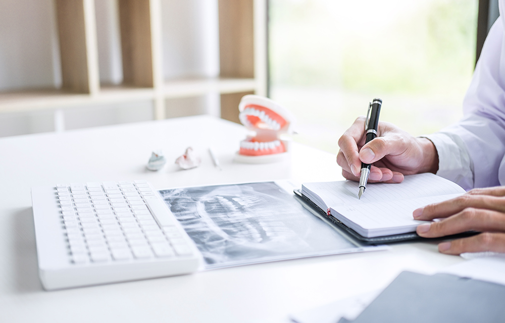 The Ultimate Guide to Finding the Best Dental Clinic in Ahmedabad in 2025 - Pramukh