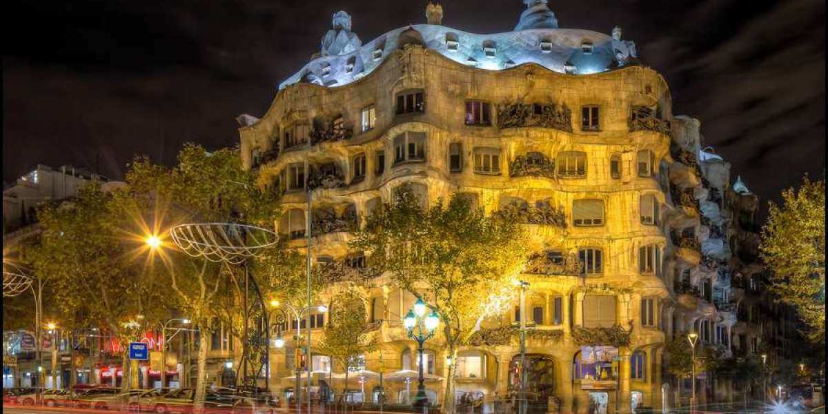 La Pedrera – Casa Milà: Barcelona’s Signature of Imagination and Innovation