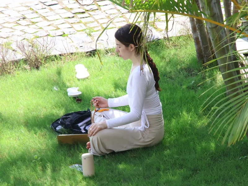 How Pranayama Helps Reduce Stress and Anxiety Naturally