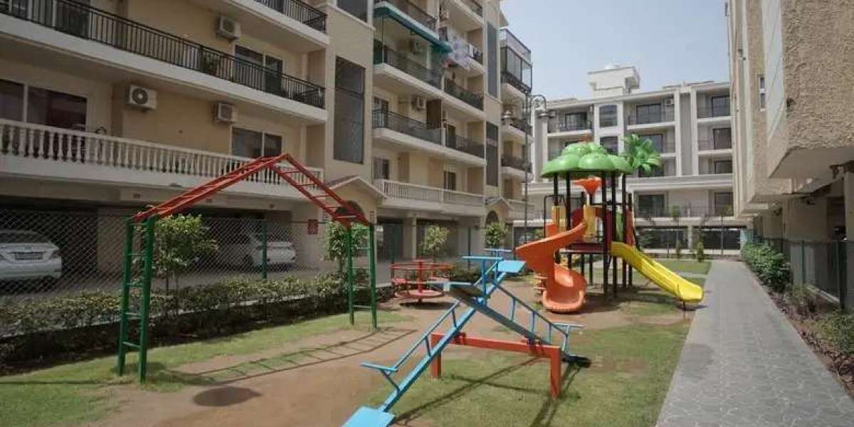 3 BHK Luxury Flats in Zirakpur – Why Golden Castle Feels Like the Perfect Place to Call Home