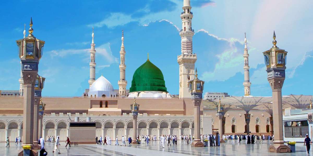 4 Star Umrah Package UK: Experience the Spiritual Journey of a Lifetime with Haram Travel