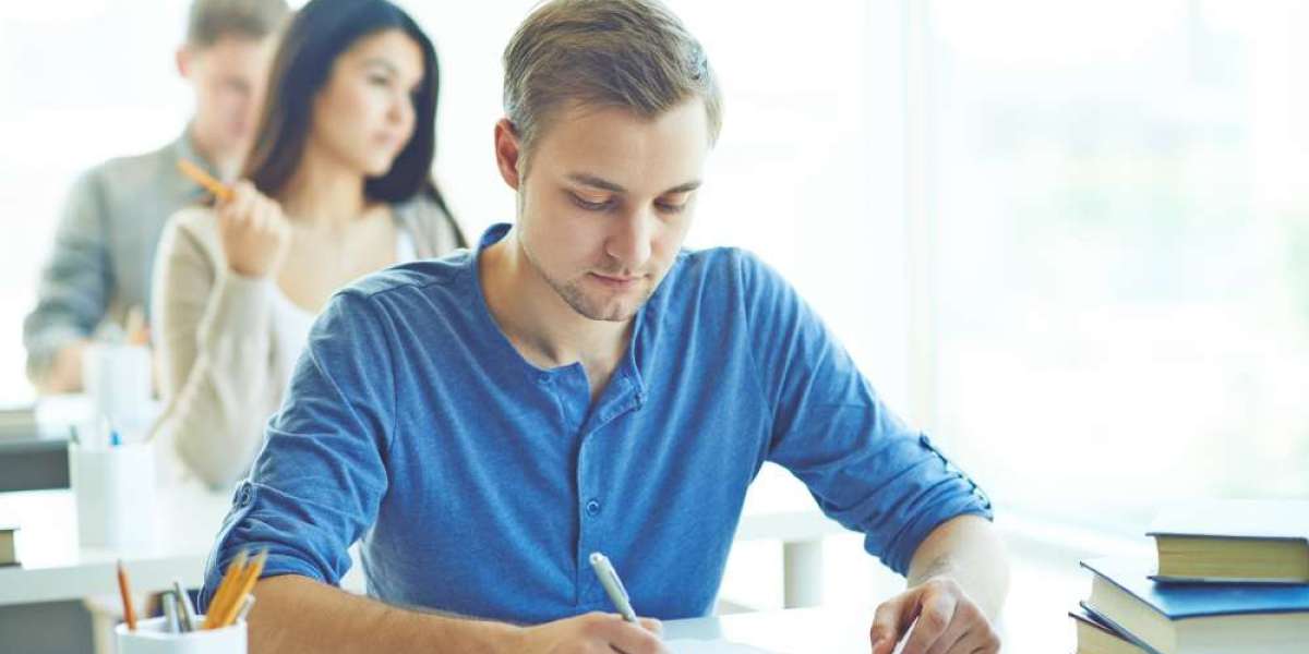 Mastering English in Jaipur: From Speaking Fluently to Writing with Precision