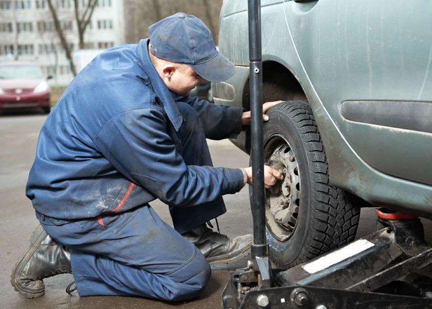 24/7 Mobile Tyre Replacement in London – Emergency Tyre Repair