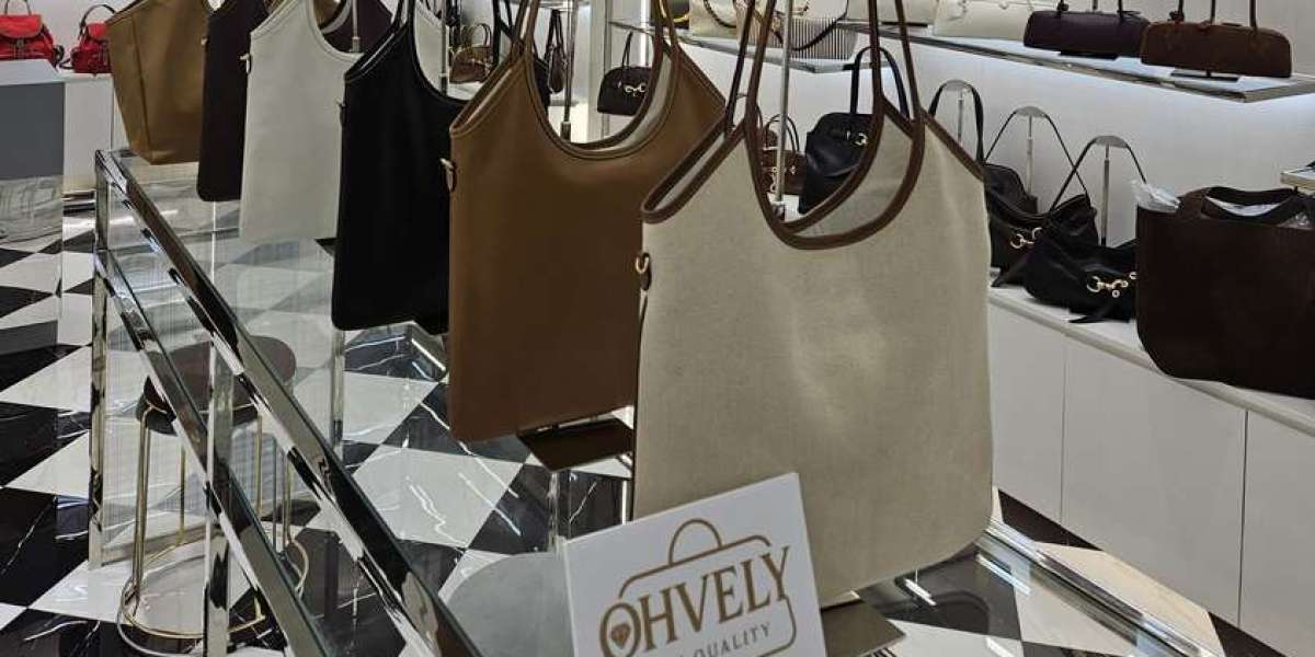 레플리카 사이트와 명품 레플리카의 모든 것: 구조, 실태, 그리고 주의점