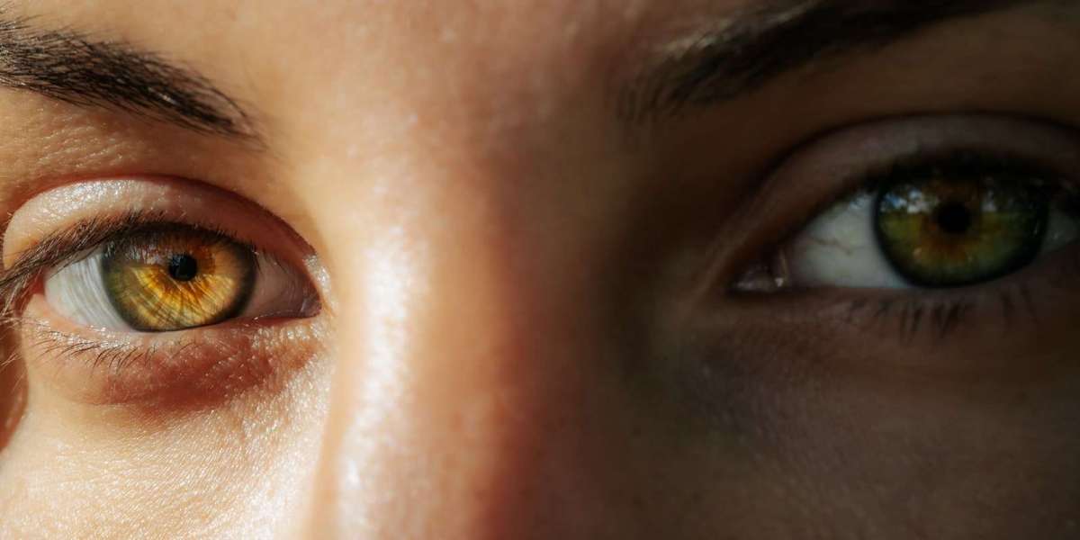 Transformative Wellness on the Go: How Modern Clinics and Age Insights Shape Better Living