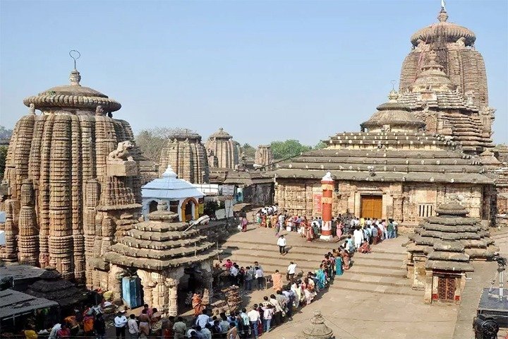 Lingaraj Temple, Bhubaneswar, Odisha | Naman