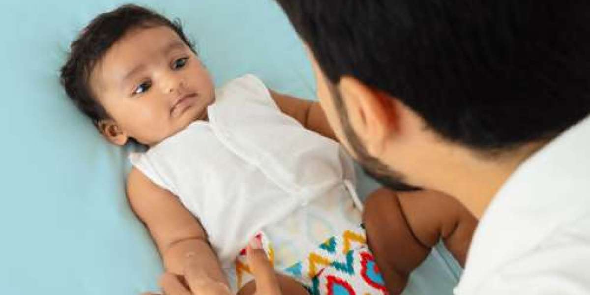 When Should You Start Using Diapers for Newborn Babies?