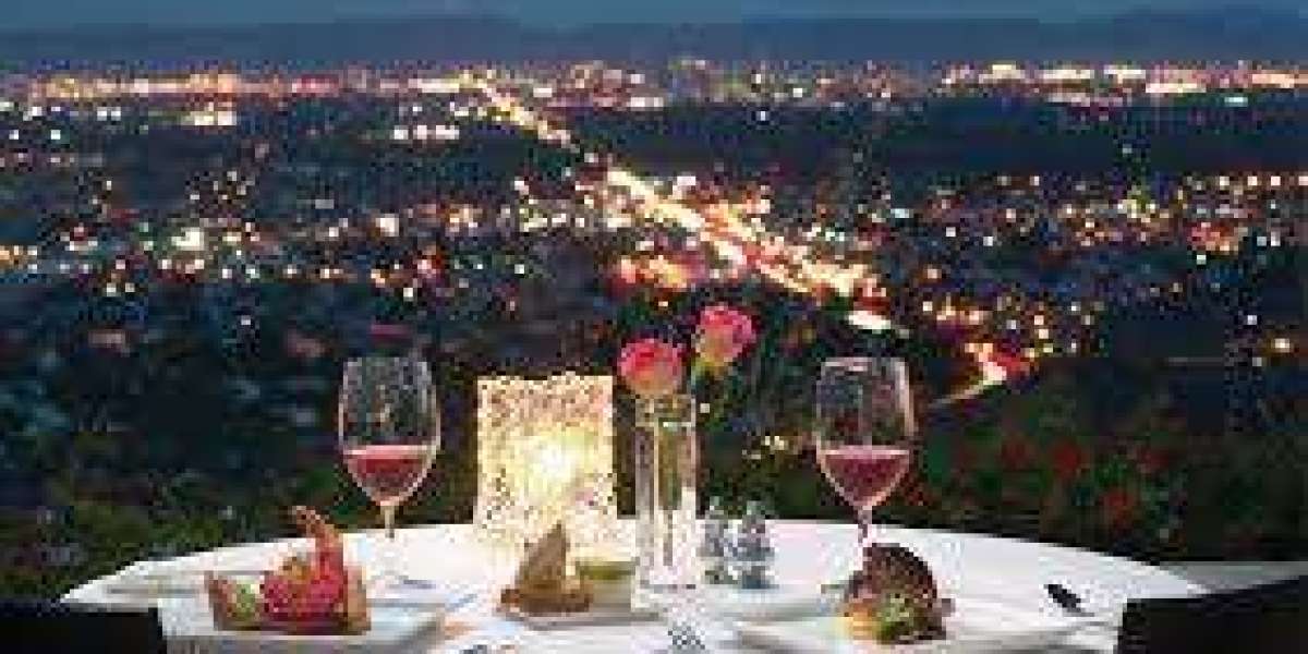 Romantic Late Night Eating Places and Celebrate Valentine’s Day