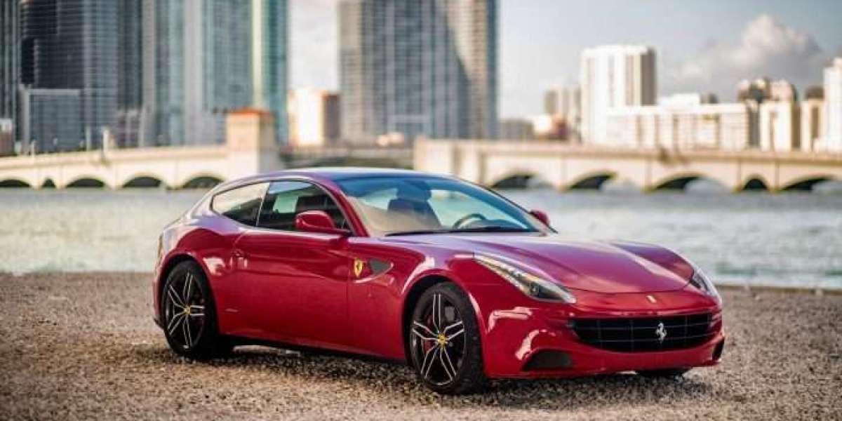 Explore Chicago in Style and Comfort