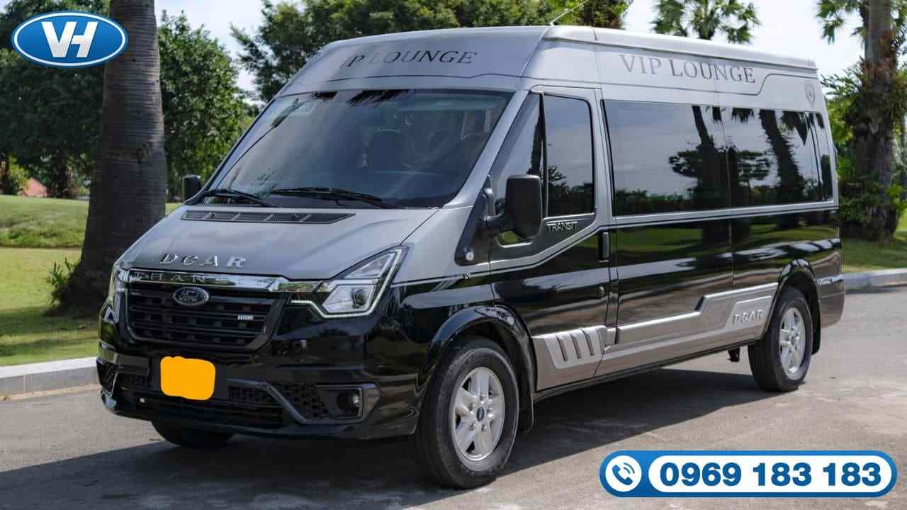 Thuê xe có tài xế tính chi phí ăn ở như thế nào?