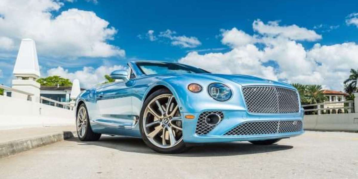 Explore Houston in Ultimate Style and Comfort