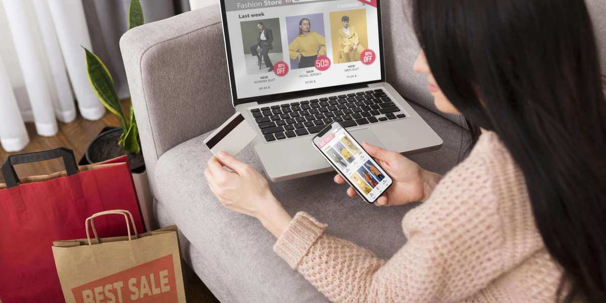 Najlepsze kody rabatowe 2026 – jak znaleźć największe zniżki na zakupy online