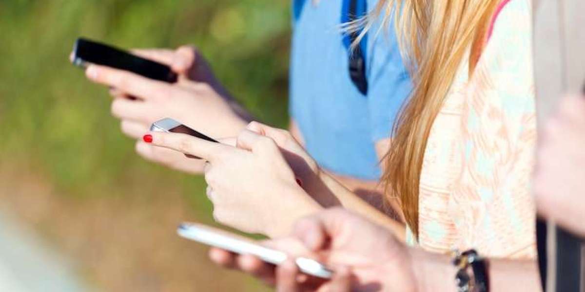 Long-Term Benefits of Choosing a California Lifeline Free Phone Service