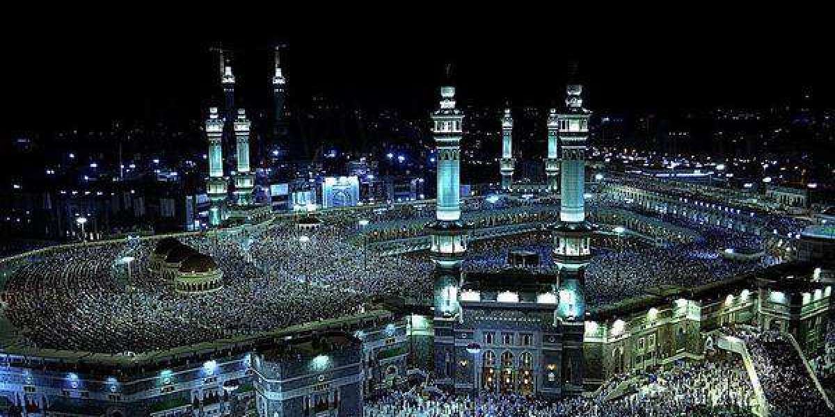 Best Hajj Packages UK for Families & Elderly Pilgrims